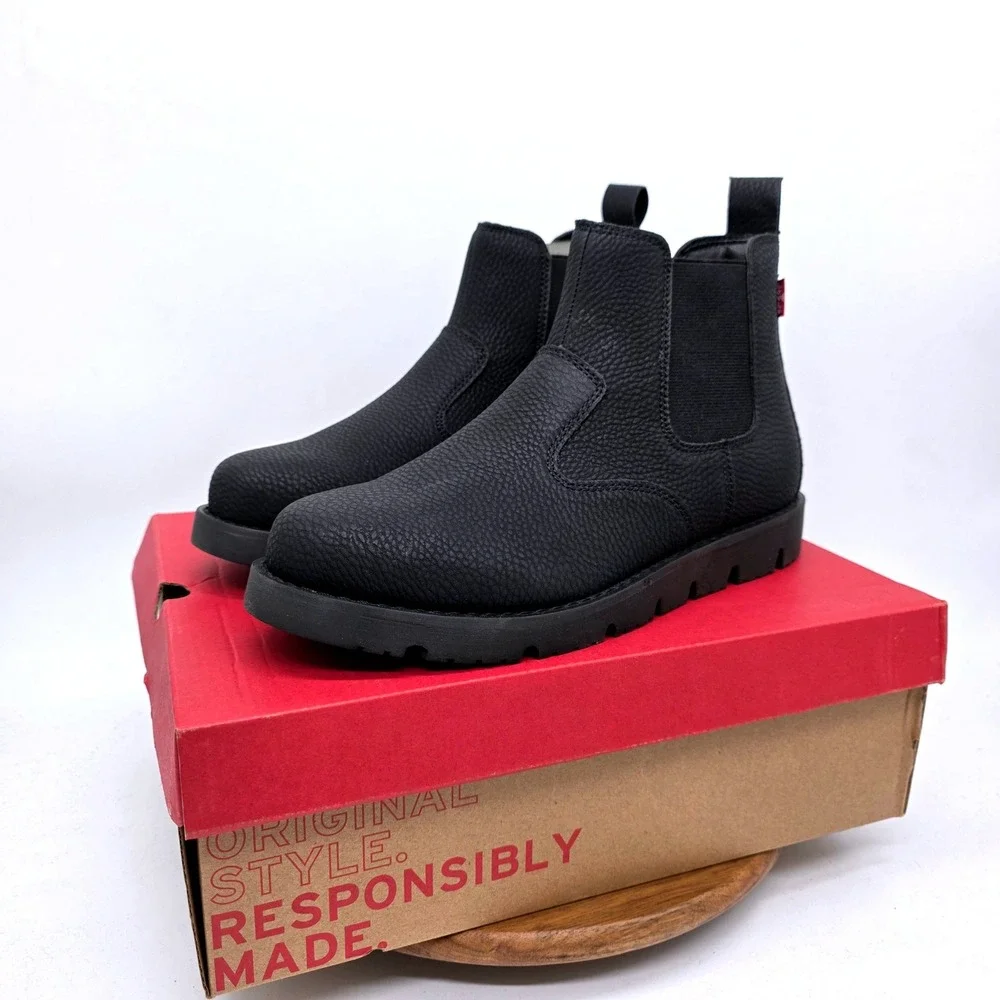 Levis Chelsea Logger Black Monochrome Boots Men's Size 8 M Slip On Shoes NEW